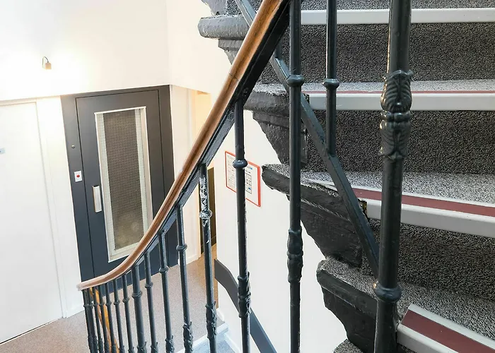 塔吉加特酒店 2* 里昂