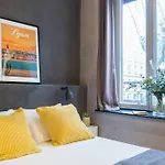 Taggat 2* Lyon